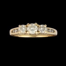 CONTEMPORARY 14K YELLOW GOLD AND DIAMOND LADY'S RING