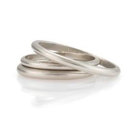 VINTAGE PLATINUM BANDS, LOT OF THREE