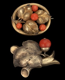 VICTORIAN / ANTIQUE 10K AND 10K-14K YELLOW GOLD AND CORAL / CORAL-TYPE FOLIATE BROOCHES, LOT OF TWO