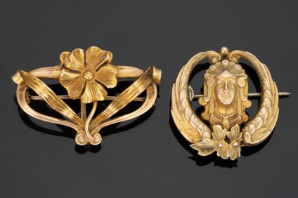 VICTORIAN / ANTIQUE ART NOUVEAU 10K YELLOW GOLD FIGURAL WATCH LAPEL HOOK BROOCH / PIN