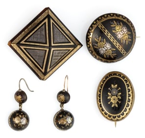VICTORIAN / ANTIQUE PIQUE INLAY BROOCHES AND EARRINGS, LOT OF FIVE PIECES