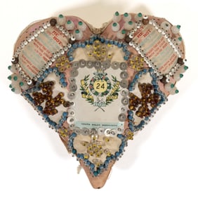 VINTAGE WORLD WAR I (WWI) SOLDIERS FIGURAL HEART "SWEETHEART" PIN CUSHION WITH 24TH REGIMENT OF FOOT