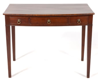 ENGLISH HEPPLEWHITE MAHOGANY DRESSING TABLE