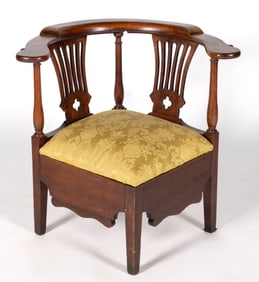 ENGLISH OR AMERICAN MAHOGANY NECESSARY CORNER CHAIR