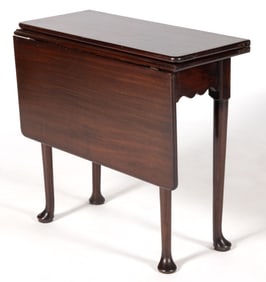 BRITISH QUEEN ANNE MAHOGANY FALL-LEAF TABLE