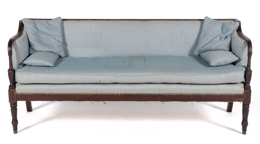 AMERICAN FEDERAL-STYLE MAHOGANY SOFA