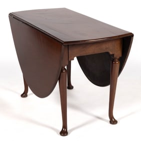 BRITISH QUEEN ANNE MAHOGANY FALL-LEAF DINING TABLE