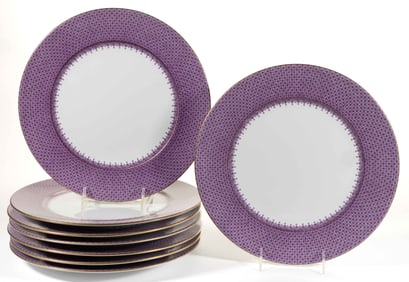 CONTEMPORARY PORTUGUESE MOTTAHEDEH PLUM LACE PORCELAIN SERVICE PLATES, LOT OF EIGHT