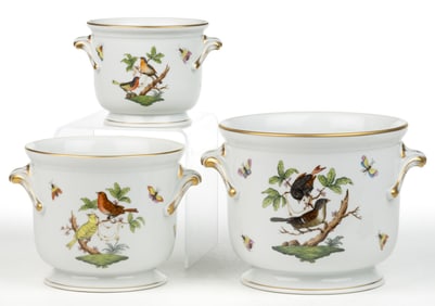 HUNGARIAN HEREND "ROTHSCHILD BIRD" PORCELAIN GRADUATED CACHEPOTS, SET OF THREE