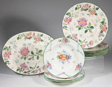 ENGLISH WEDGWOOD FLORAL MOTIF CERAMIC TABLE ARTICLES, LOT OF 11