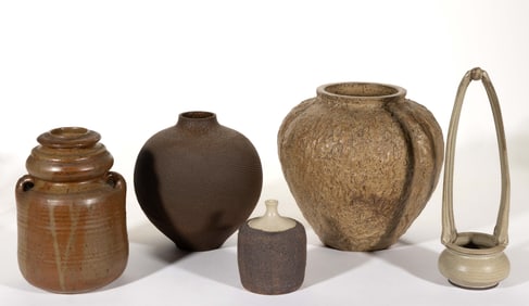 ASSORTED STUDIO POTTERY ARTICLES, LOT OF FIVE
