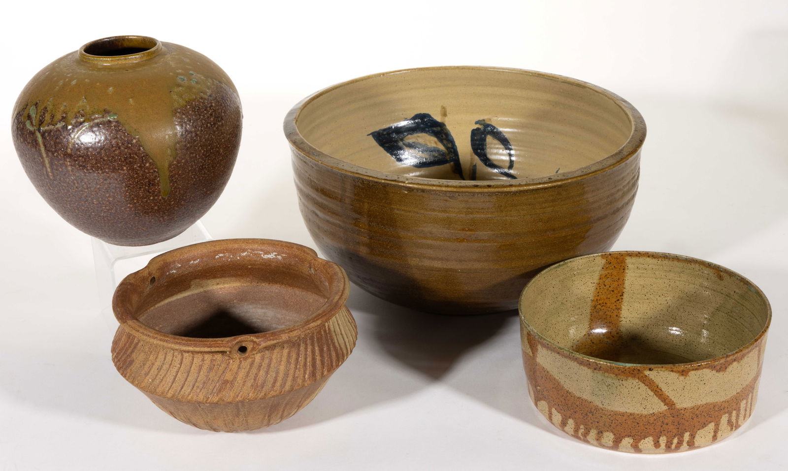 ASSORTED STUDIO POTTERY ARTICLES, LOT OF FOUR (1 of 3)
