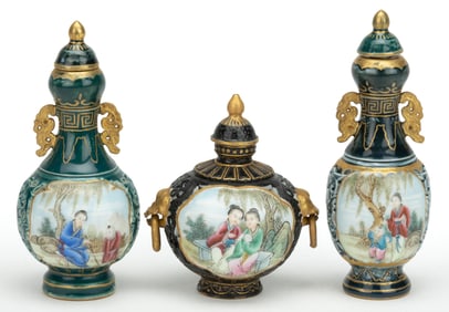 CHINESE EXPORT PORCELAIN HAND-PAINTED ROTATING SNUFF BOTTLES, LOT OF THREE