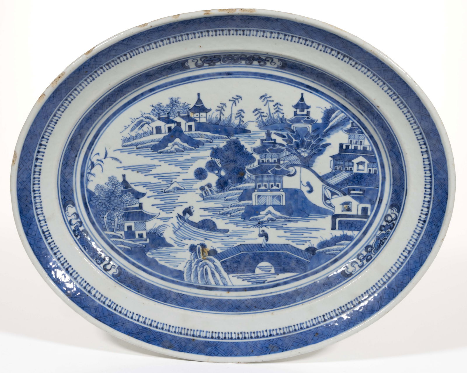 CHINESE EXPORT PORCELAIN BLUE AND WHITE NANKING PLATTER (1 of 2)