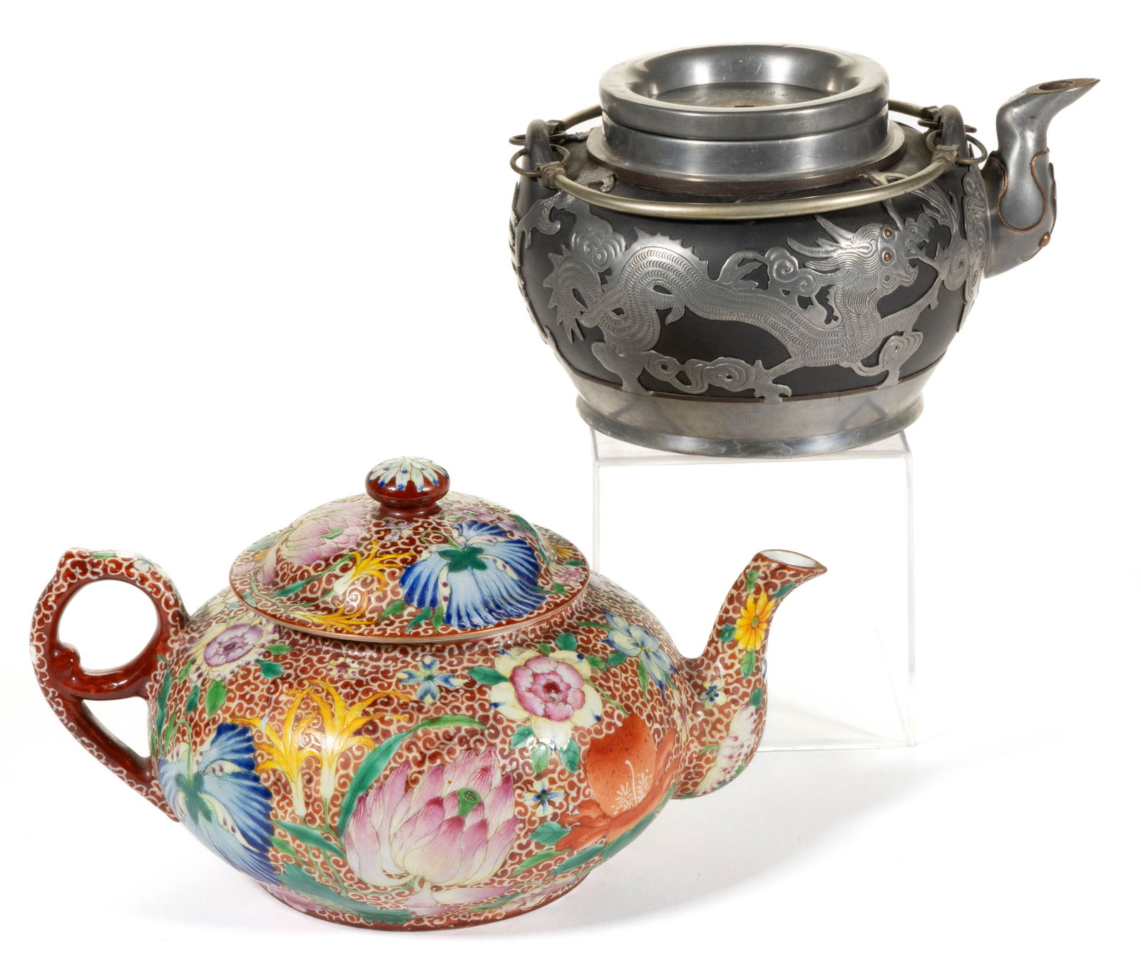 CHINESE EXPORT CERAMIC TEAPOTS, LOT OF TWO (1 of 4)