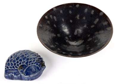 ASIAN STONEWARE ARTICLES, LOT OF TWO