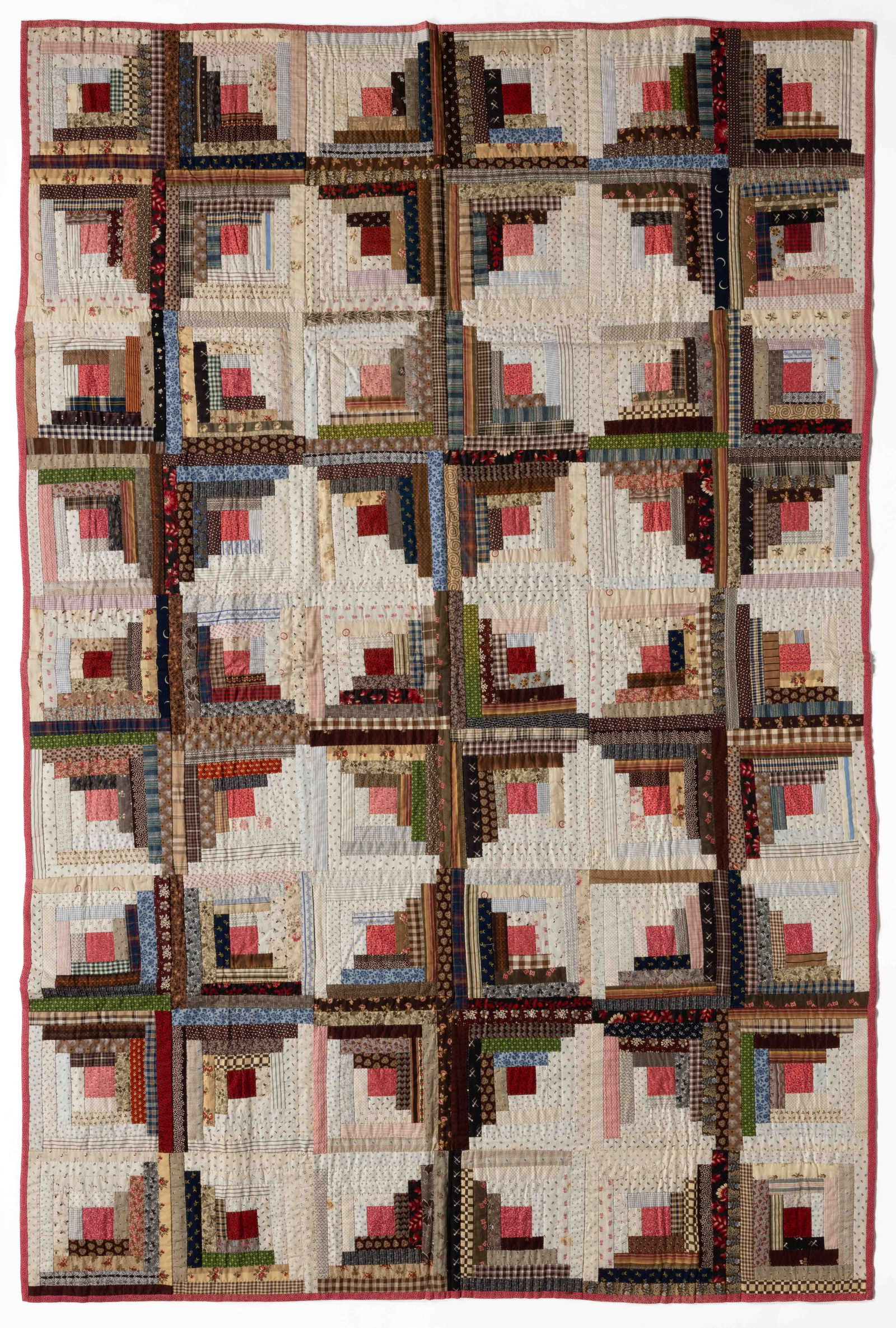 SHENANDOAH VALLEY OF VIRGINIA "LOG CABIN - LIGHT AND DARK" PIECED QUILT (1 of 4)