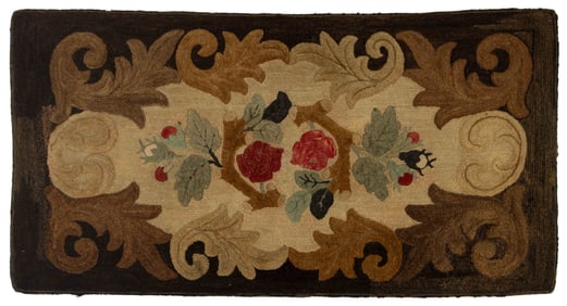 WALDOBORO, MAINE STYLE FLORAL HOOKED RUG