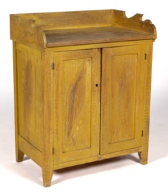 VERY FINE SHENANDOAH CO., SHENANDOAH VALLEY OF VIRGINIA PAINT-DECORATED YELLOW PINE BENCH / JELLY