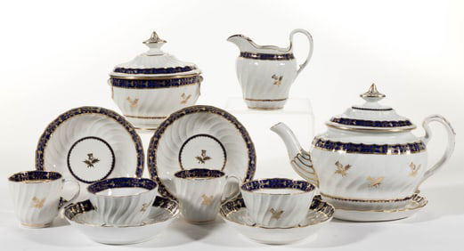 ENGLISH FLIGHT WORCESTER PORCELAIN EIGHT-PIECE TEA SET