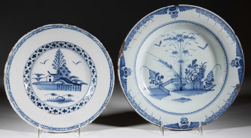 ENGLISH DELFT TIN-GLAZED HAND-PAINTED EARTHENWARE ARTICLES, LOT OF TWO