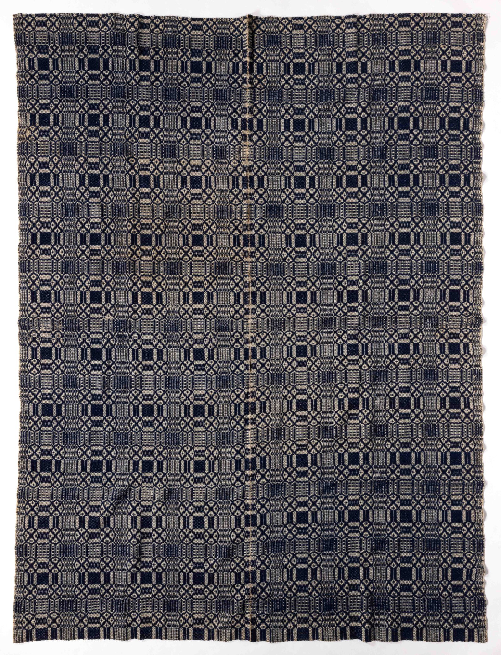 SHENANDOAH VALLEY OF VIRGINIA OVERSHOT COVERLET (1 of 4)