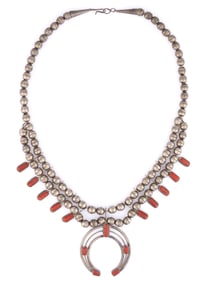 NATIVE AMERICAN / SOUTHWESTERN-STYLE STERLING SILVER SQUASH BLOSSOM NECKLACE