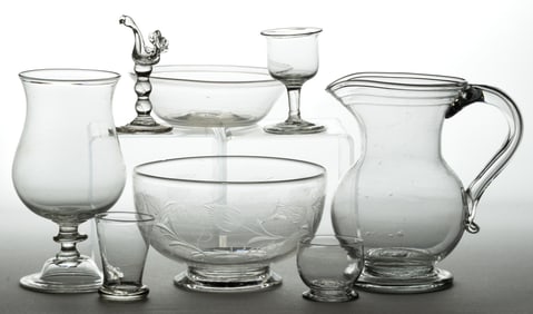 ASSORTED BLOWN GLASS ARTICLES, LOT OF EIGHT