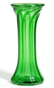 PILLAR-MOLDED GLASS VASE