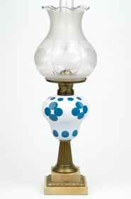CUT OVERLAY QUATREFOIL KEROSENE STAND LAMP