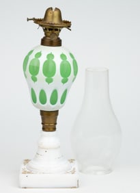 CUT OVERLAY MOORISH WINDOWS KEROSENE STAND LAMP