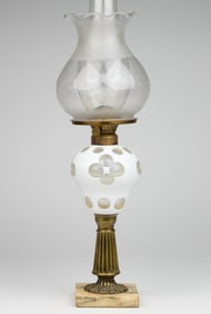 CUT OVERLAY QUATREFOIL KEROSENE STAND LAMP