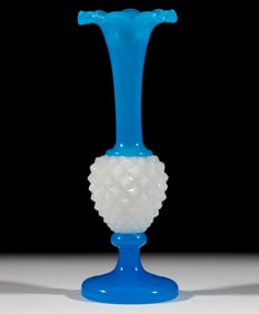 FREE-BLOWN AND BLOWN-MOLDED SAWTOOTH VASE