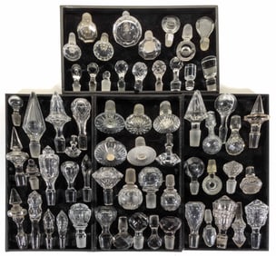 ASSORTED GLASS DECANTER AND OTHER STOPPERS, UNCOUNTED LOT