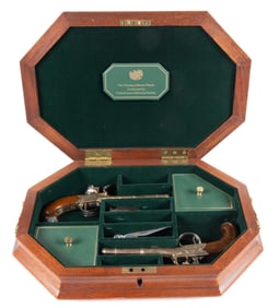 WILLIAMSBURG, VIRGINIA FIREARMS MANUFACTORY CASED PAIR OF THOMAS JEFFERSON FLINTLOCK PISTOLS