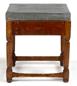 SOUTHERN PINE AND WALNUT BISCUIT TABLE / BUTCHER BLOCK