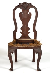 PHILADELPHIA, PENNSYLVANIA QUEEN ANNE CARVED WALNUT COMPASS-SEAT SIDE CHAIR