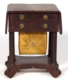 WILLIAM FISK (1770-1844), BOSTON, MASSACHUSETTS, ATTRIBUTED, CLASSICAL MAHOGANY DROP LEAF WORK /