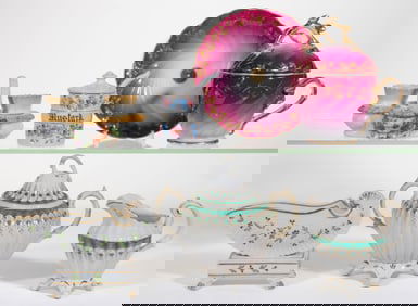 ASSORTED CERAMIC ARTICLES, LOT OF SEVEN