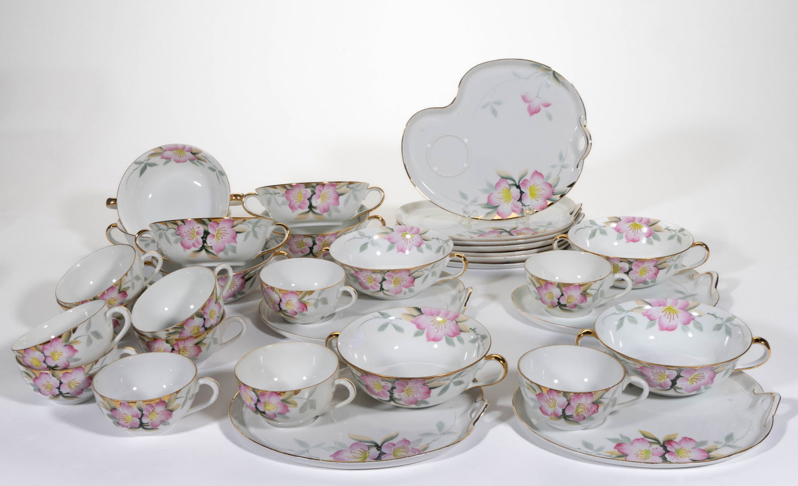 JAPANESE NORITAKE CHINA HAND-PAINTED AZALEA TABLE ARTICLES, LOT OF 32 (1 of 1)