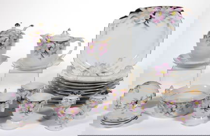 JAPANESE NORITAKE CHINA HAND-PAINTED AZALEA BREAKFAST AND OTHER TABLE ARTICLES, LOT OF 22