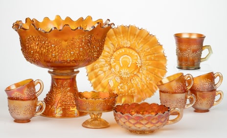 ASSORTED CARNIVAL GLASS ARTICLES, LOT OF 12