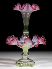 VICTORIAN RUBINA VERDE GLASS EPERGNE