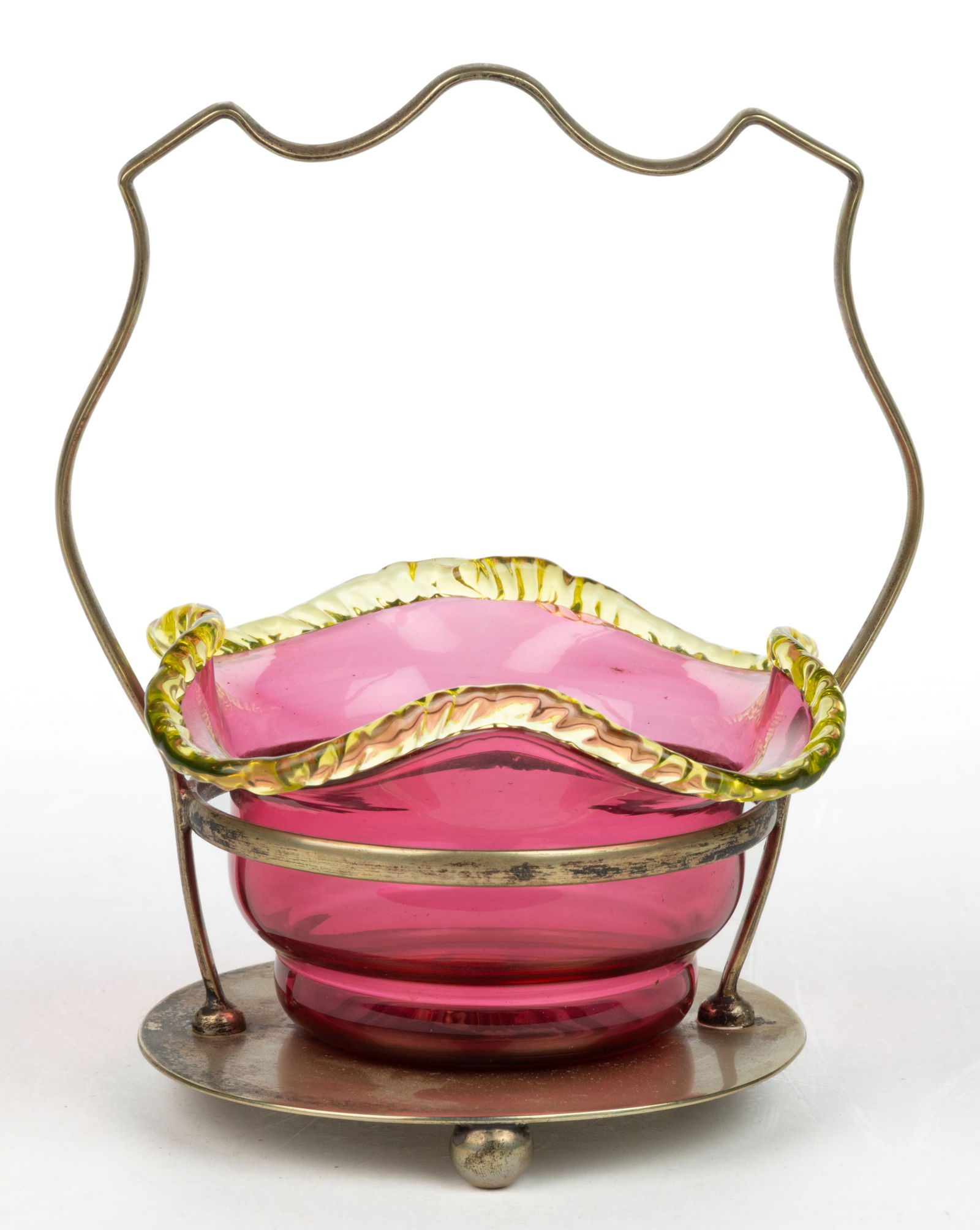 VICTORIAN ART GLASS BOWL (1 of 1)