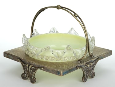 VICTORIAN GLASS BRIDE'S BASKET