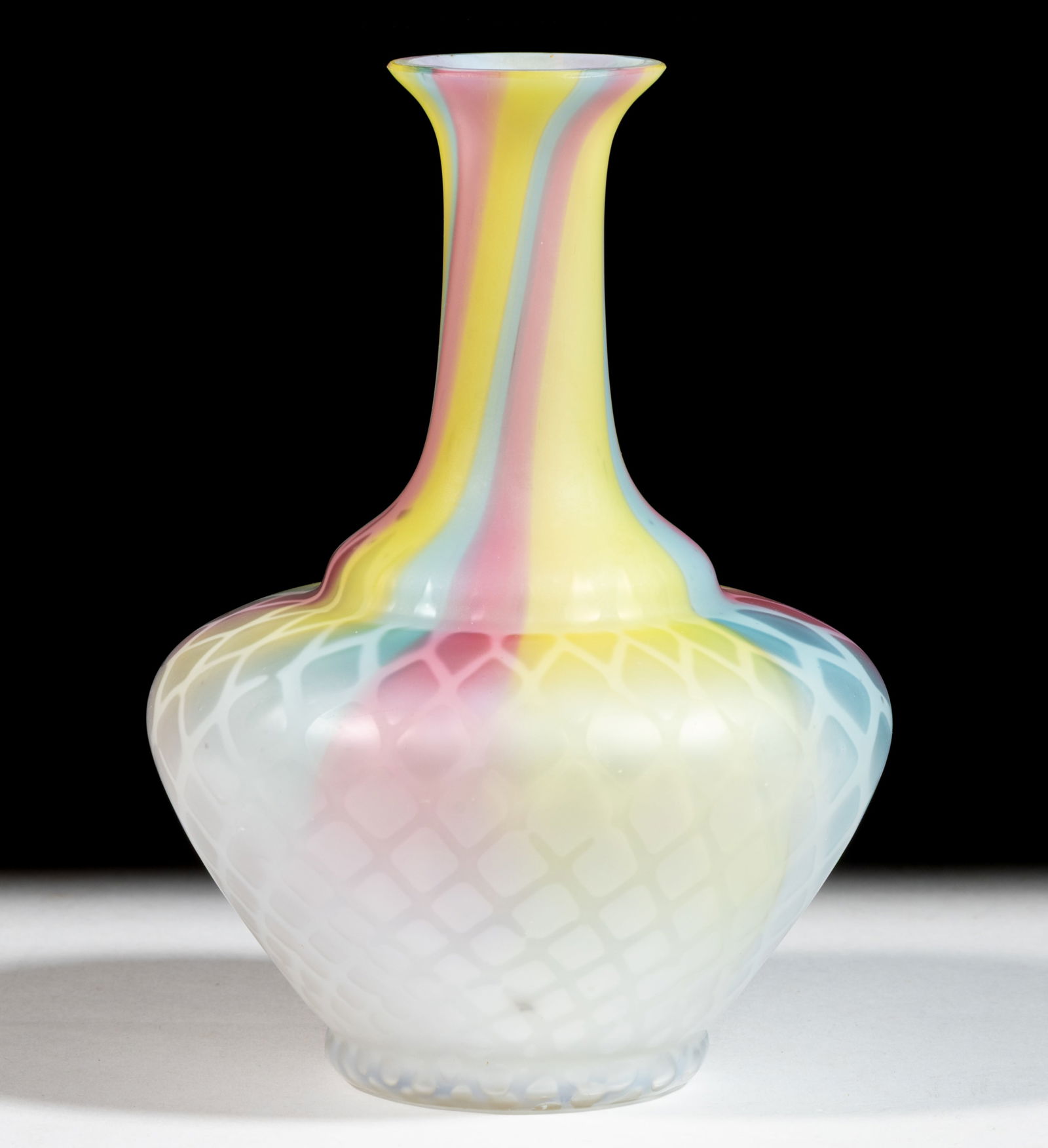 RAINBOW DIAMOND QUILT AIR-TRAP MOTHER-OF-PEARL SATIN GLASS VASE (1 of 2)