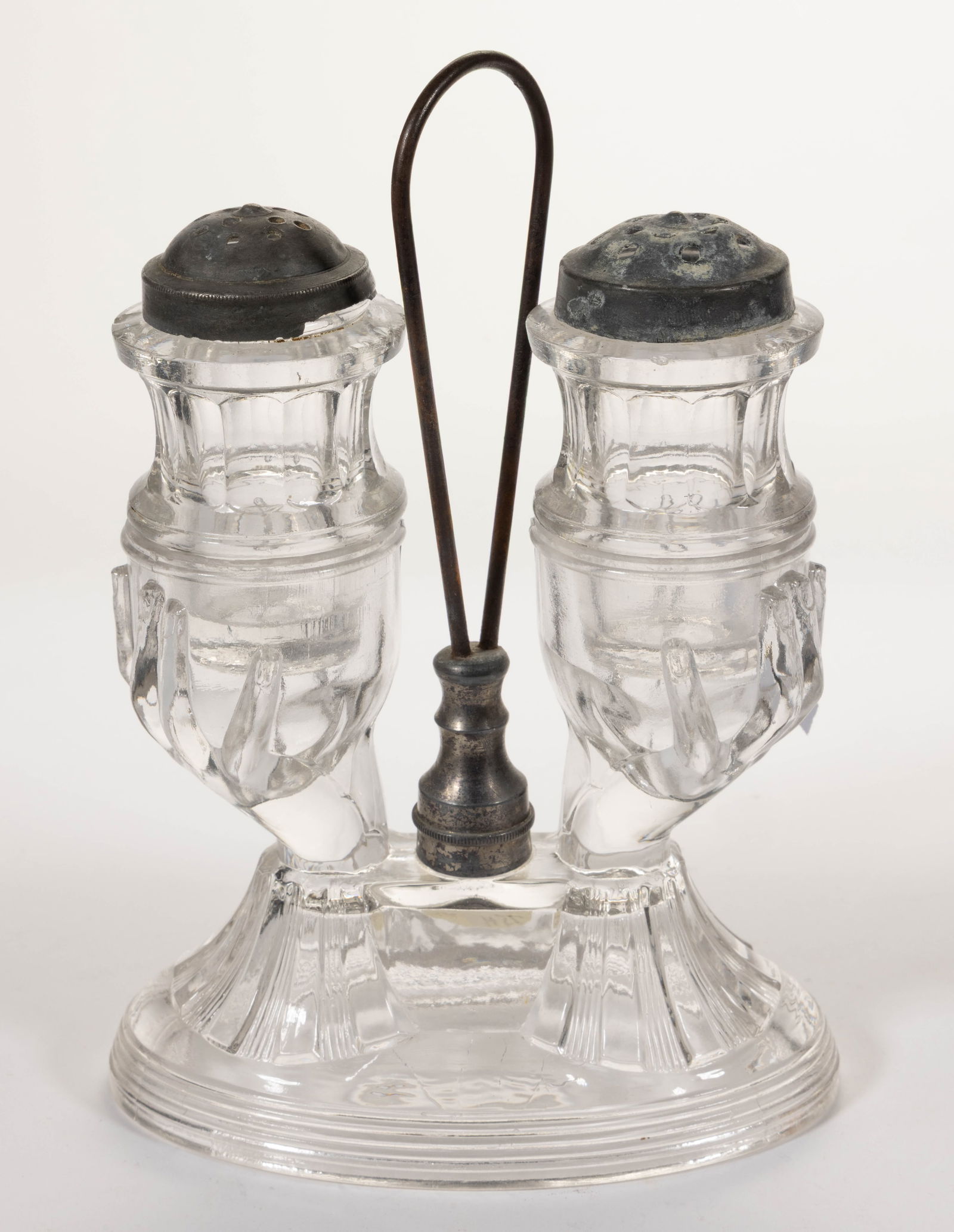 HAND WITH RING / BEGGARS HAND FIGURAL PRESSED GLASS SALT AND PEPPER SHAKER SET (1 of 1)