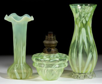 PRIMROSE OPALESCENT GLASS ARTICLES, LOT OF THREE