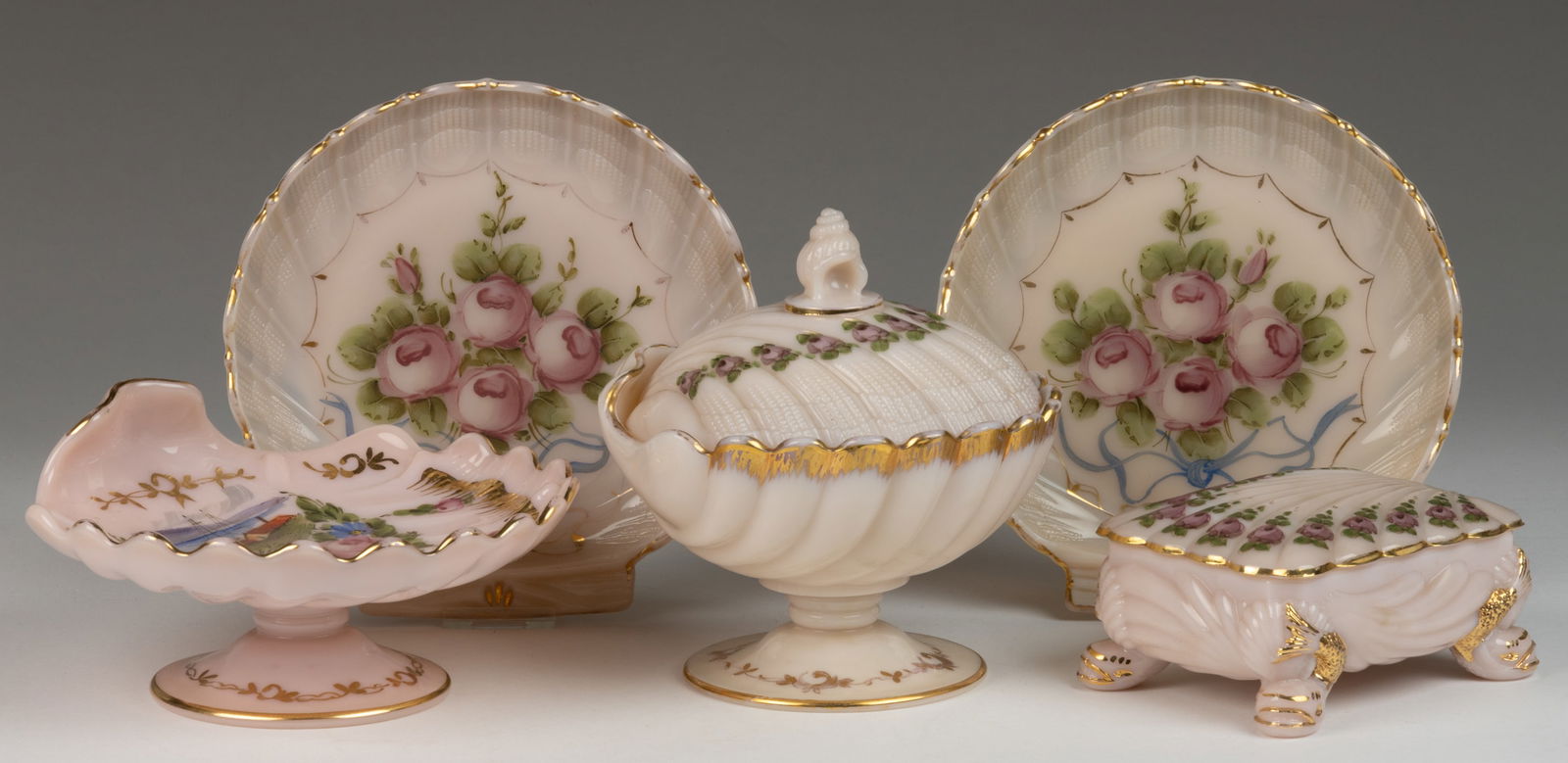CAMBRIDGE CROWN TUSCAN CHARLETON-DECORATED SEASHELL ARTICLES, LOT OF FIVE (1 of 1)