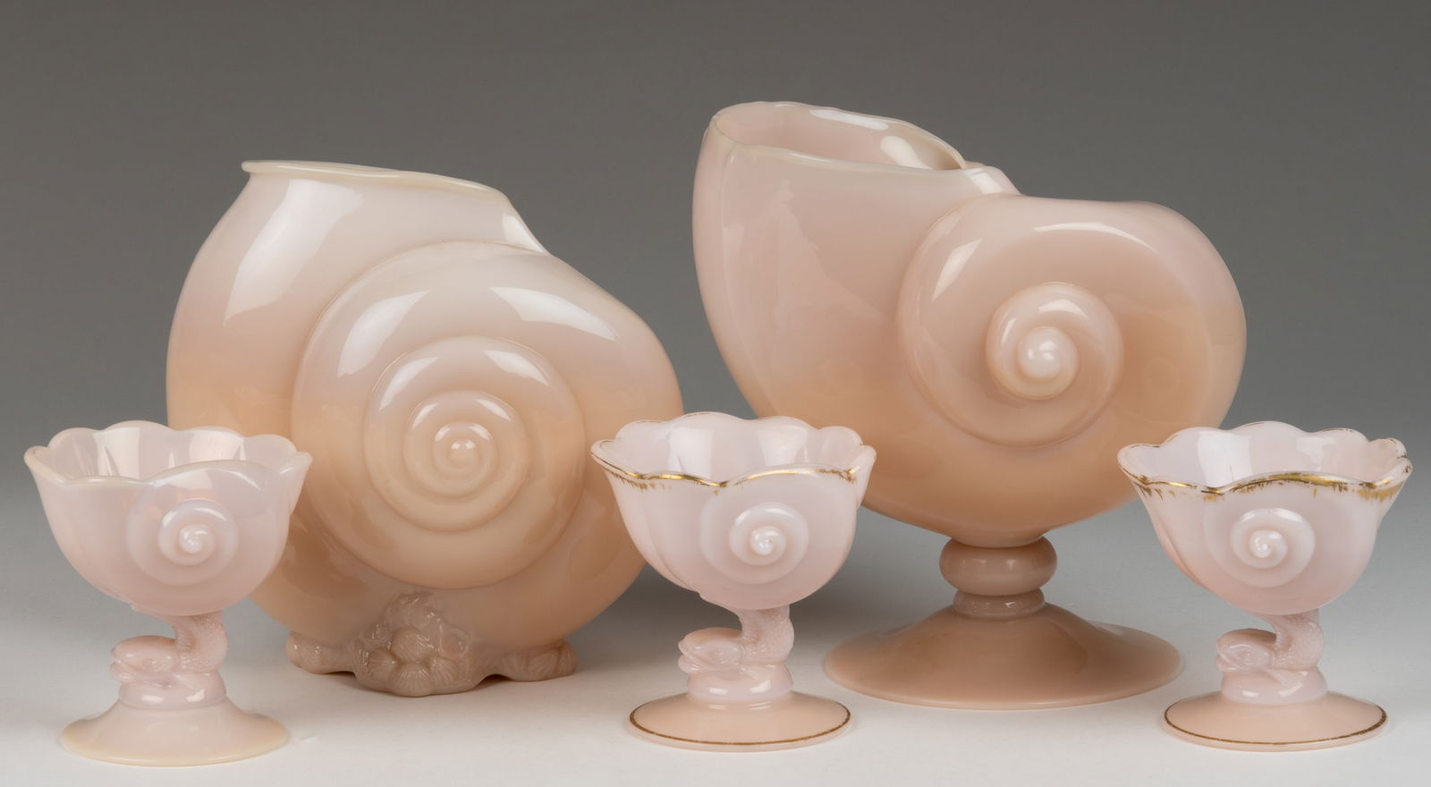 CAMBRIDGE CROWN TUSCAN SEASHELL ARTICLES, LOT OF FIVE (1 of 1)